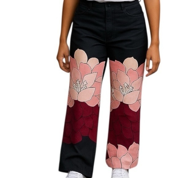 New York & Company Pants - New York & CO Women’s Black Ankle Crop Casual Career Pants Floral Print Size 4